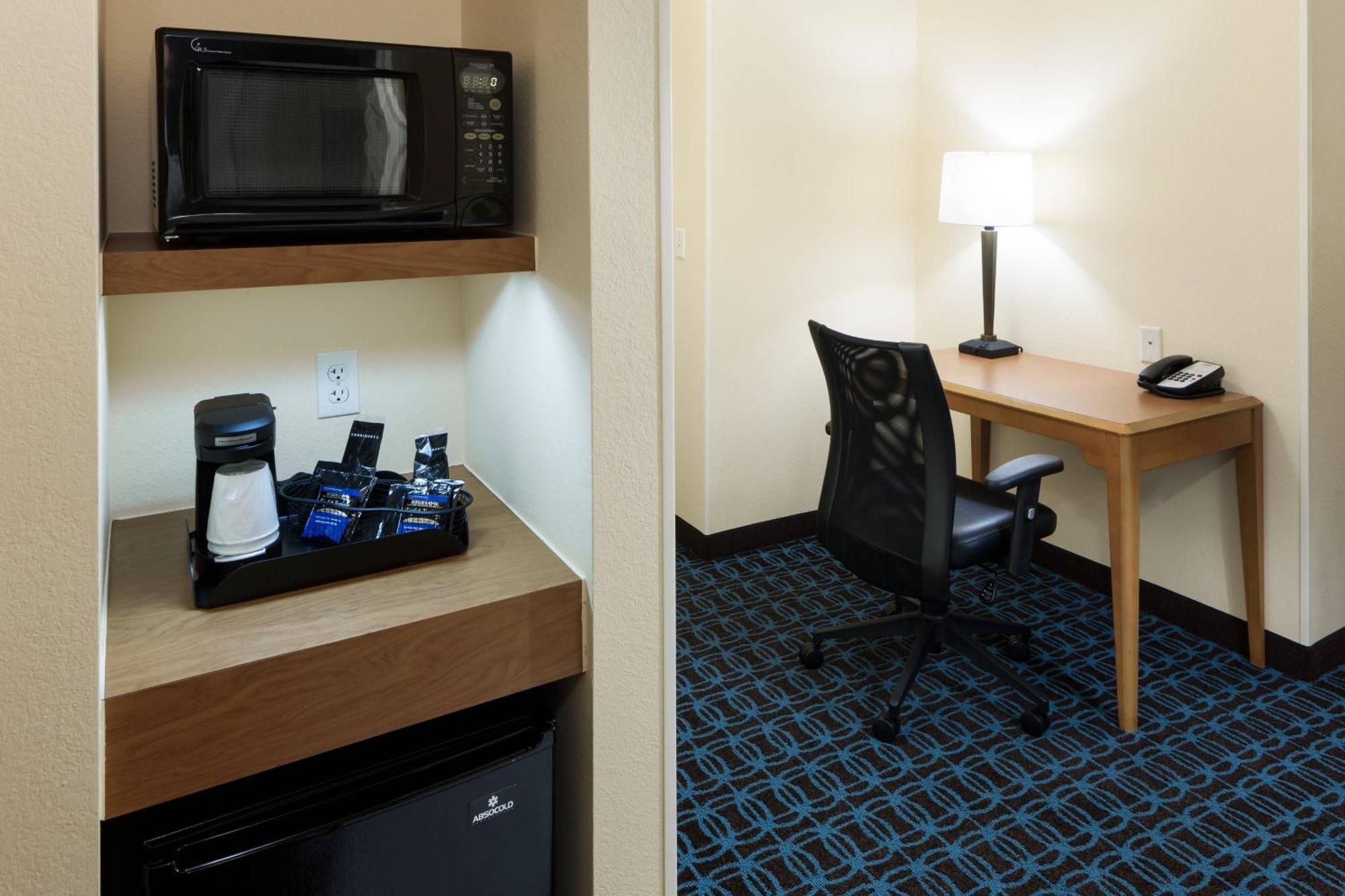 Fairfield By Marriott Ruston Hotel Bagian luar foto