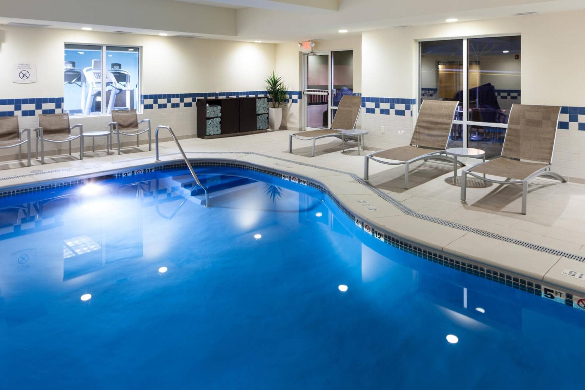 Fairfield By Marriott Ruston Hotel Bagian luar foto