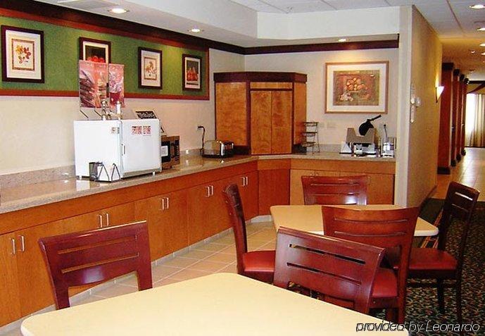 Fairfield By Marriott Ruston Hotel Bagian luar foto