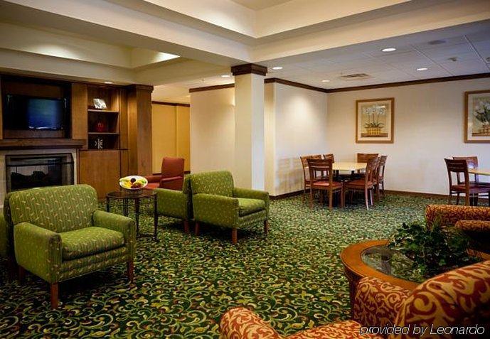 Fairfield By Marriott Ruston Hotel Bagian luar foto